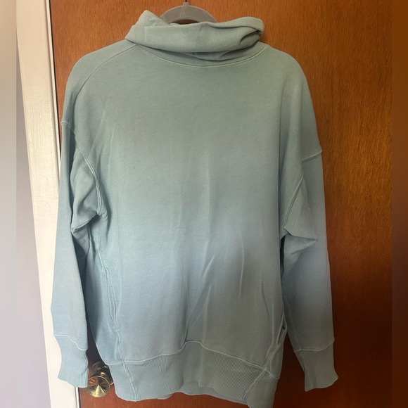 Turtle Neck sweater size Small! - Picture 1 of 1